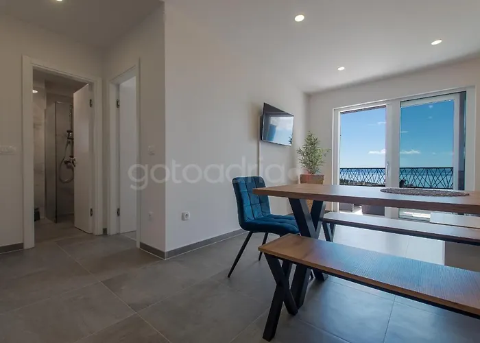 Sea View Leana Apartment *