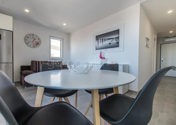 Sea View Leana Apartment Makarska