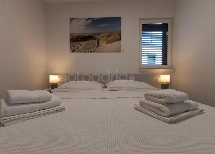 Sea View Leana Makarska